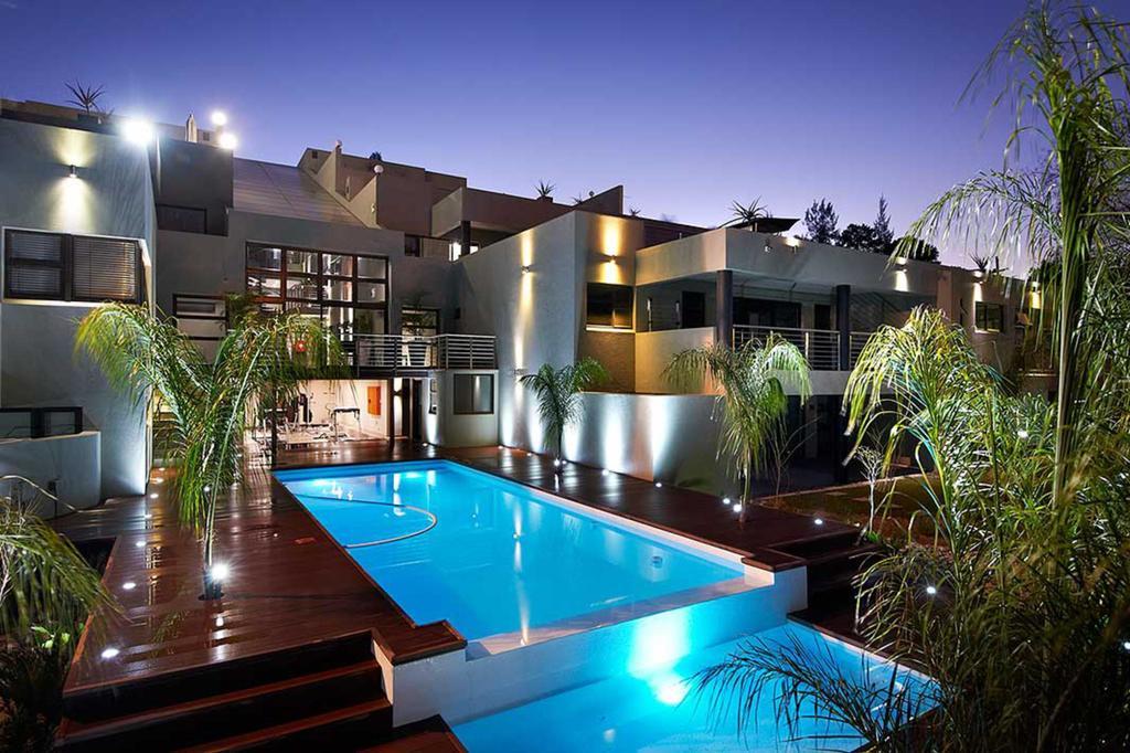 Dynasty Forest Sandown Self Catering Hotel Йоханнесбург Экстерьер фото